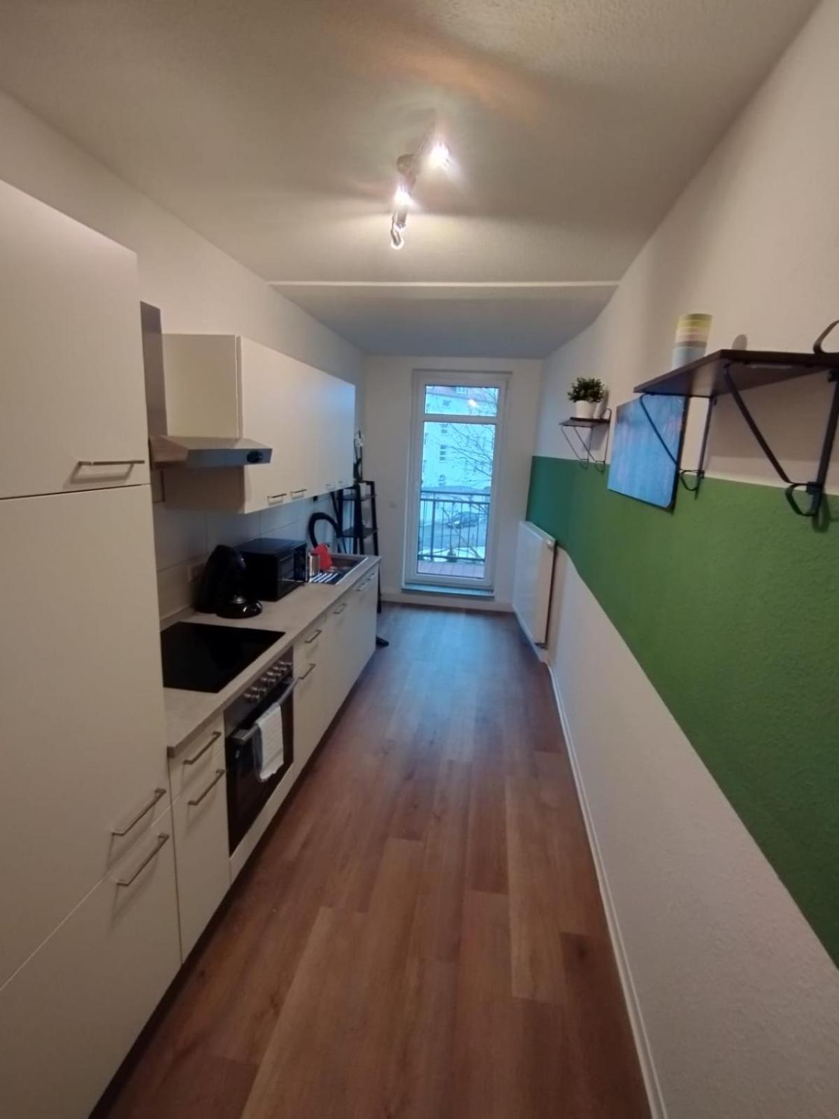 Sali-Homes Boarding Haus Monteur-Wohnungen Balkon Vollkueche Autobahnaehe Markranstädt Habitación foto