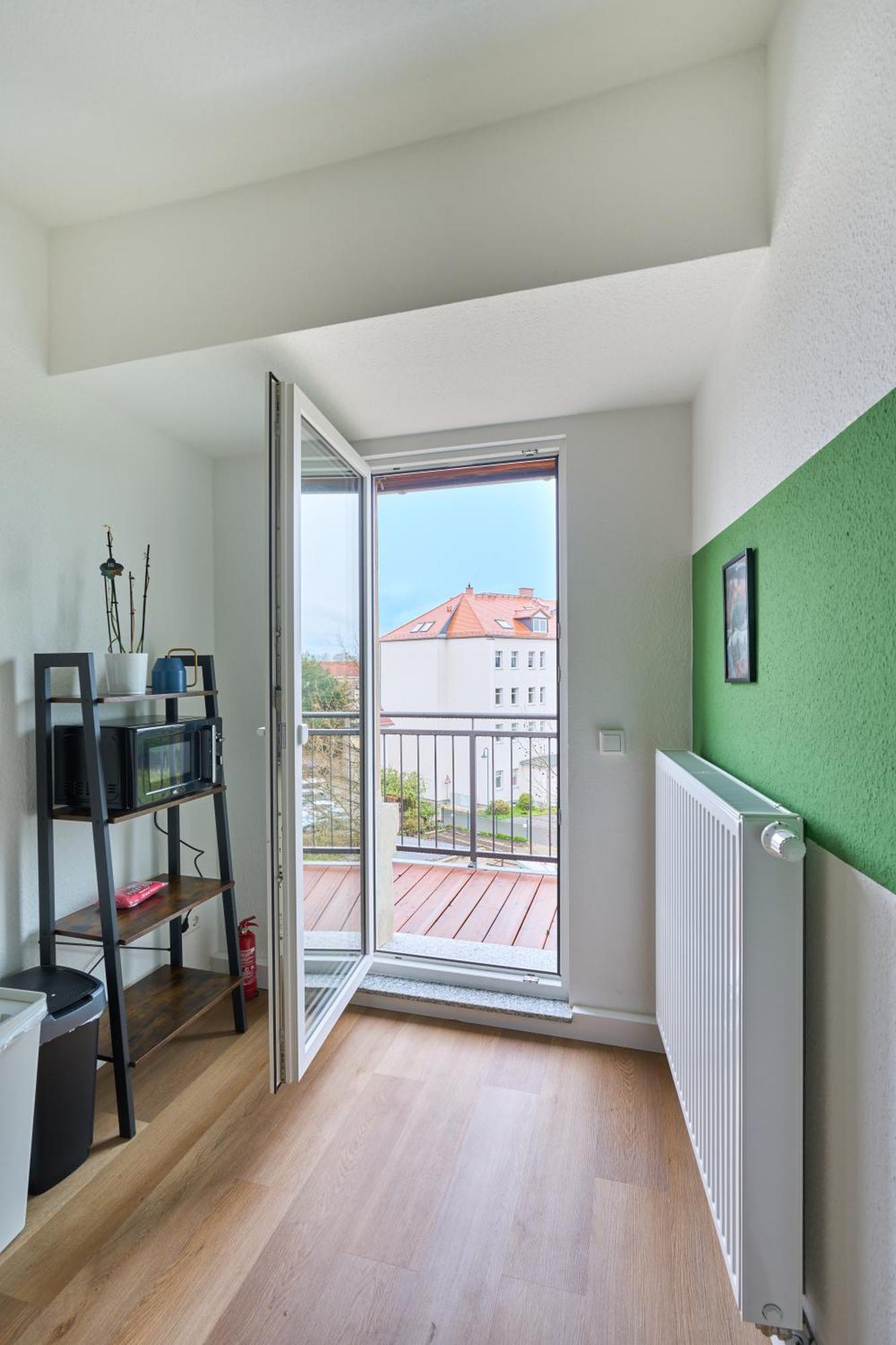 Sali-Homes Boarding Haus Monteur-Wohnungen Balkon Vollkueche Autobahnaehe Markranstädt Habitación foto